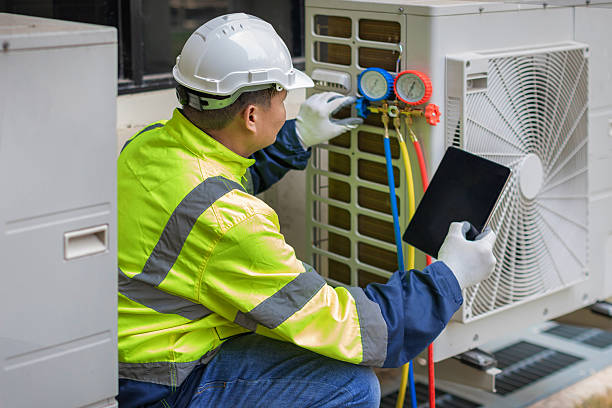 Professional Hvac Installation technician working in Munith, MI